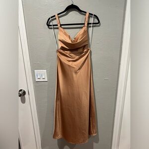 Hello Molly midi dress

REVEAL YOUR HEART MIDI DRESS LIGHT BROWN